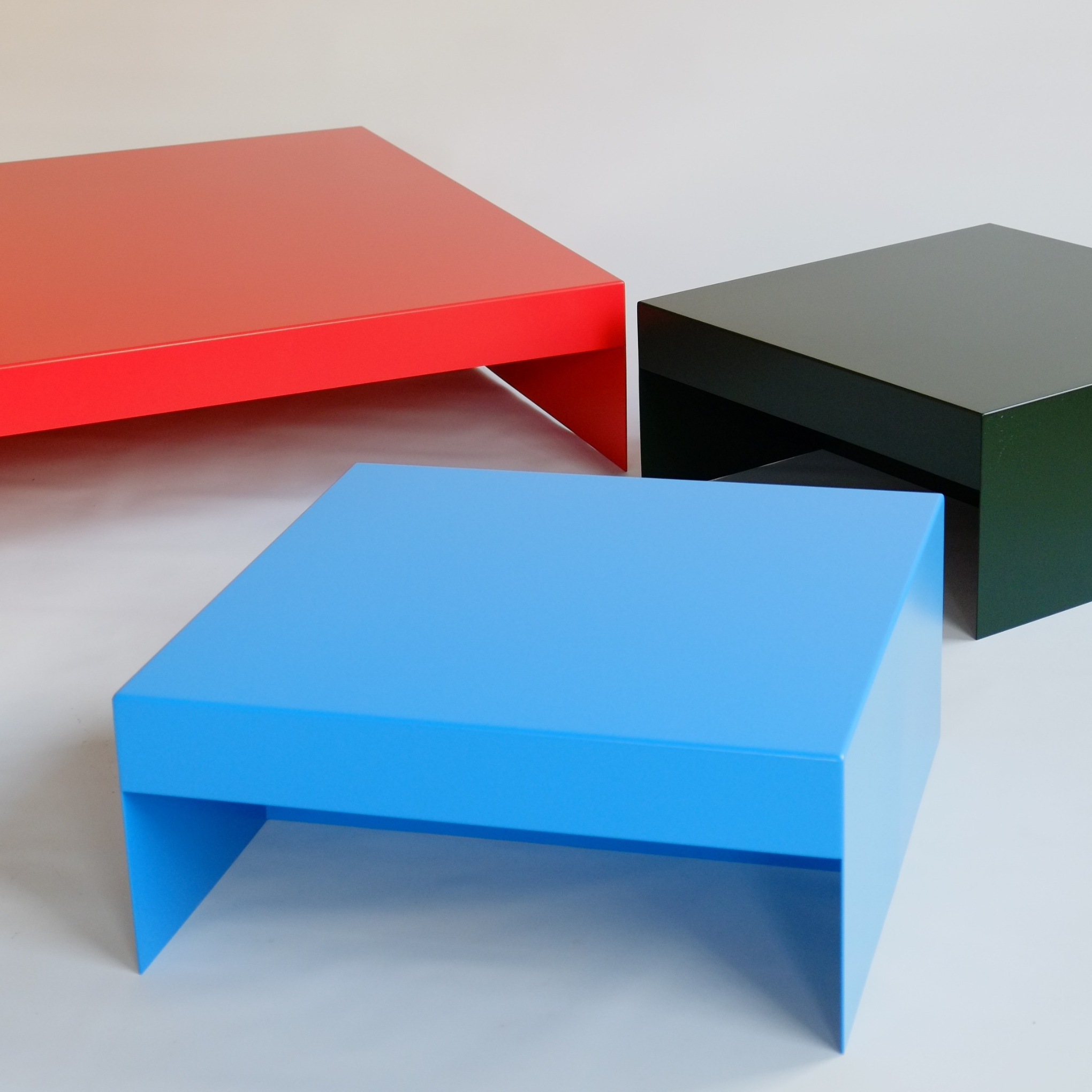 Single Form Coffee Table